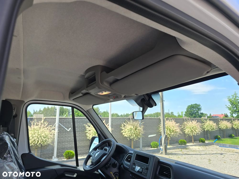 Renault MASTER 17Km WYWROTKA 3 STRONNA 1011Kg Ładowność SILNIK 2,3 AUTO NIE UŻYWANE NA GWARANCJI STAN NOWY NOWY NOWY SALON POLSKA TO SŁONIK BOGATE WYPOSAŻENIE HAK LEDY KLIMA TEMPOMAT - 36