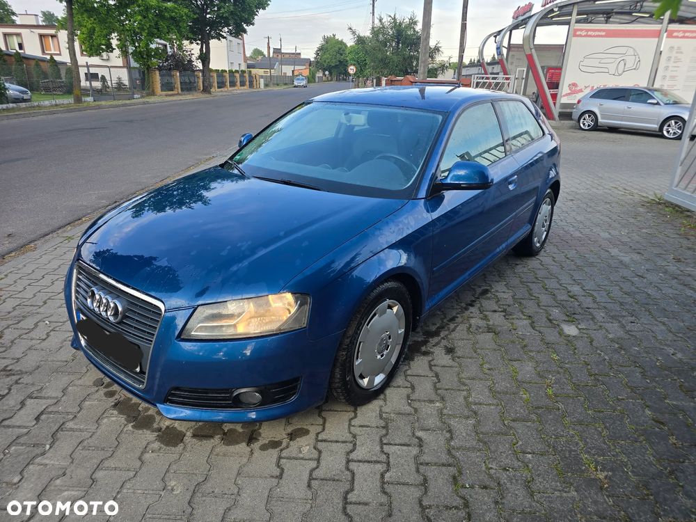 Audi A3 3-drzwiowe 2.0 TDI Attraction - 1