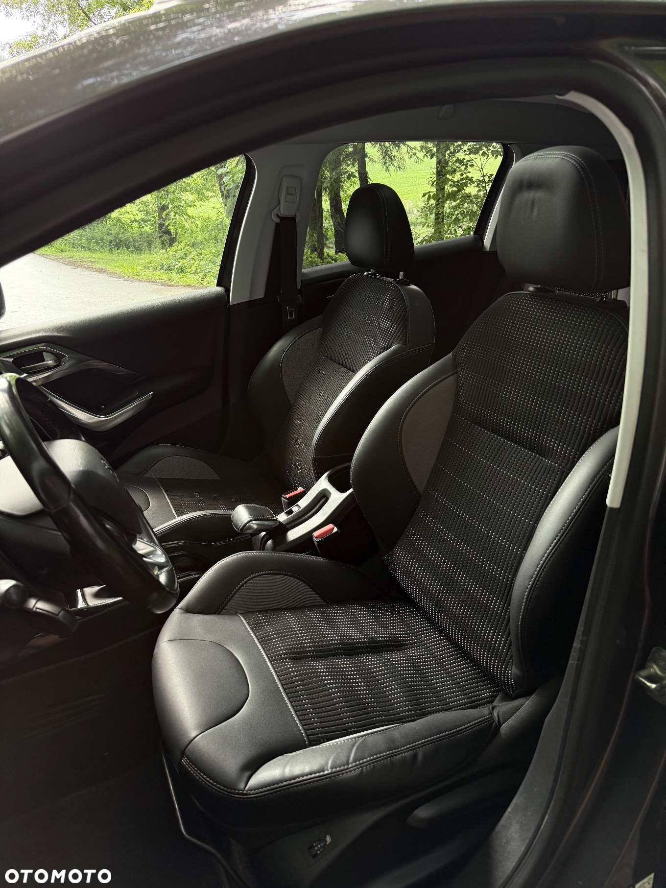 Peugeot 2008 1.2 PureTech Active Pack S&S - 9