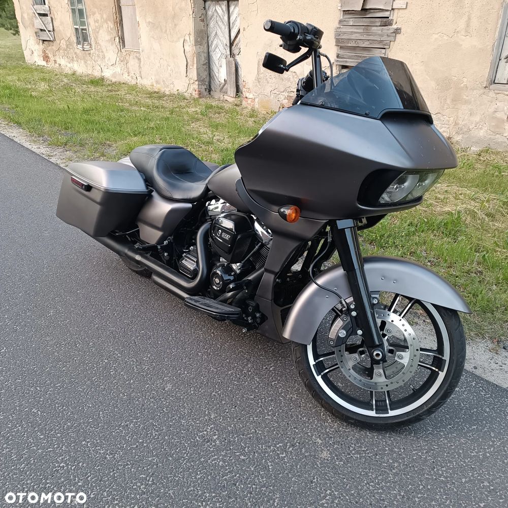 Harley-Davidson Touring Road Glide - 13
