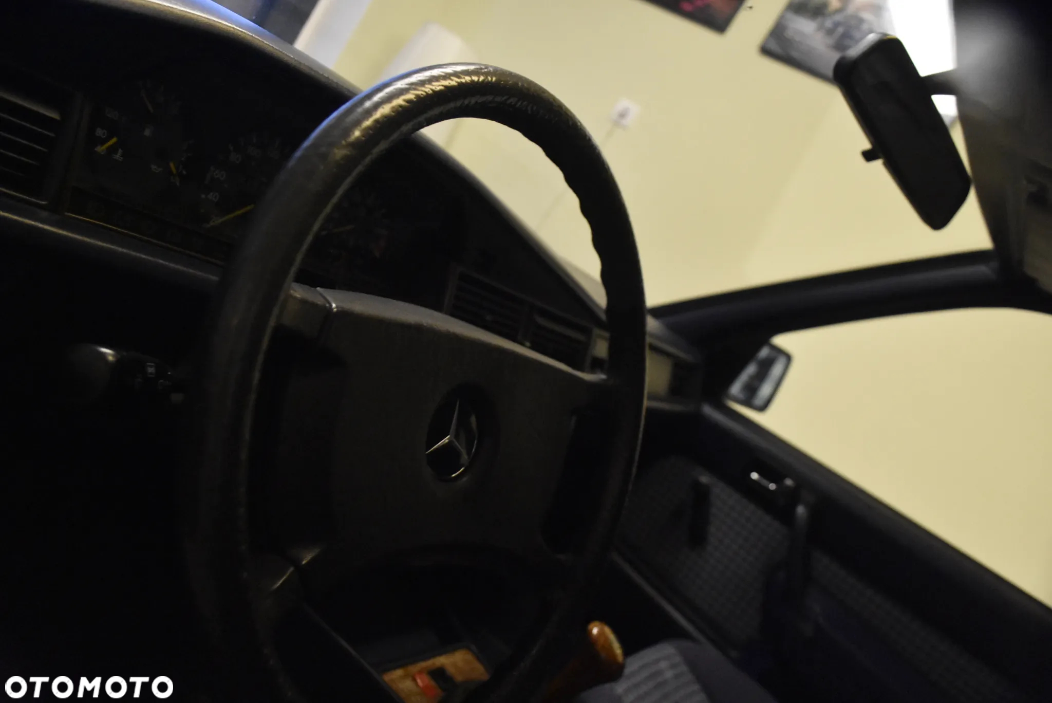 Mercedes-Benz W201 (190) - 20