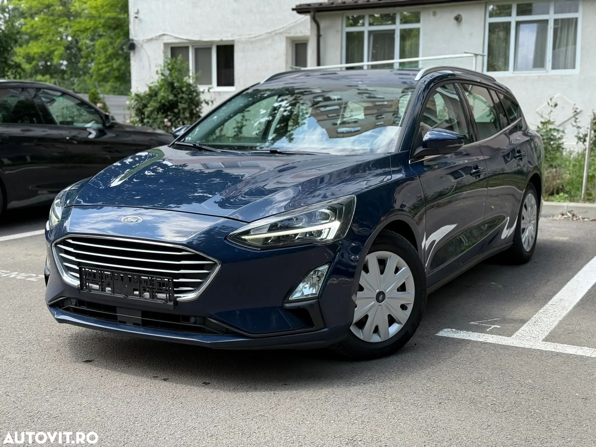 Ford Focus Turnier 1.5 EcoBlue Start-Stopp-System TITANIUM - 1