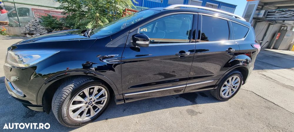 Ford Kuga 2.0 TDCi 4WD Powershift Vignale - 4