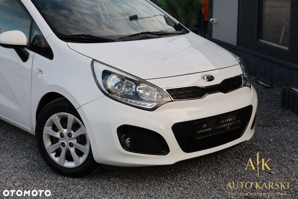 Kia Rio - 11