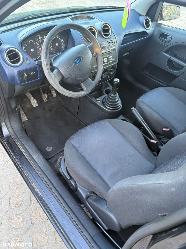 Ford Fiesta - 15