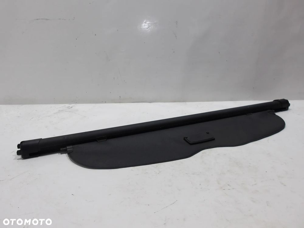 ROLETA BAGAŻNIKA TOYOTA AVENSIS T27 KOMBI F-VAT