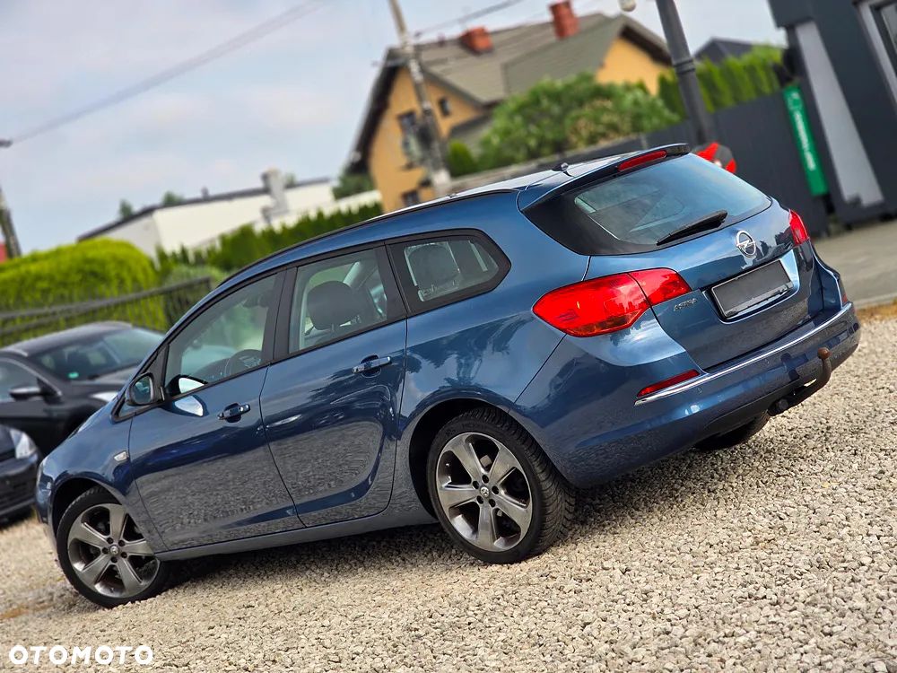 Opel Astra 1.4 Turbo Cosmo - 3