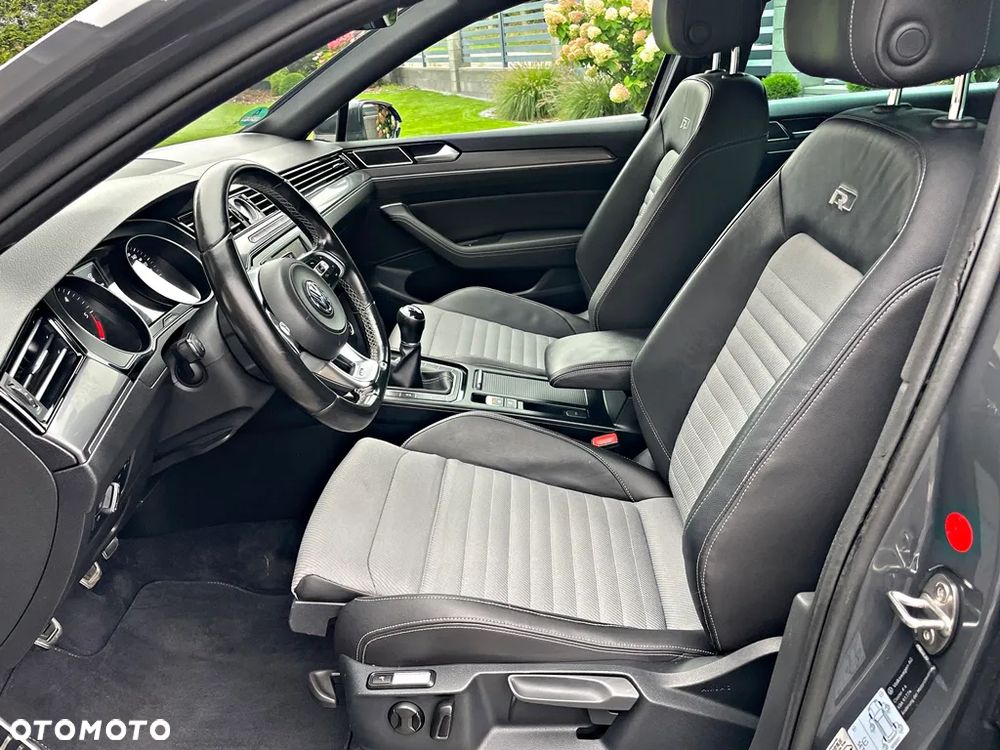 Volkswagen Passat Variant 1.6 TDI (BlueMotion Technology) Comfortline - 17