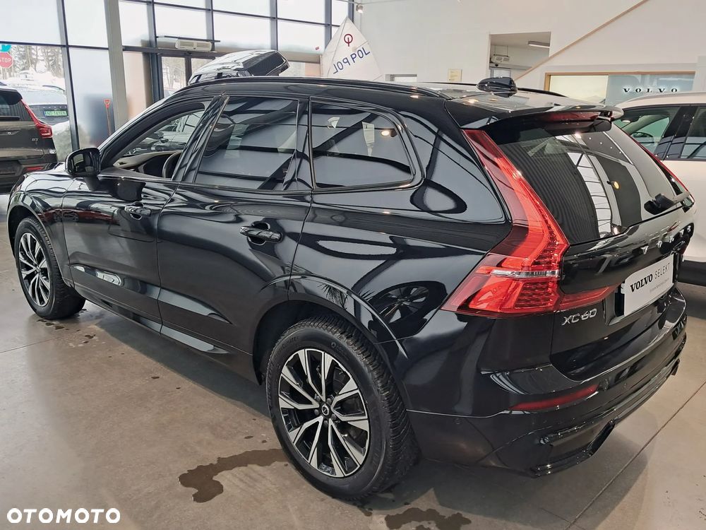 Volvo XC 60 B5 B AWD Plus Dark - 8