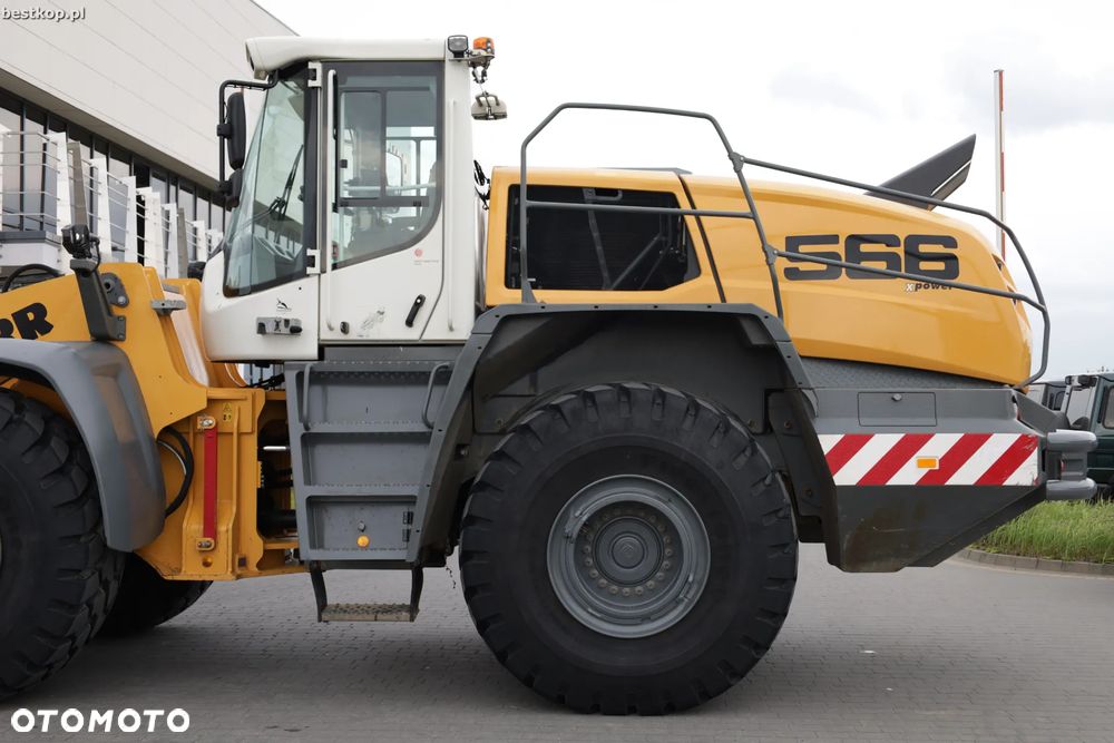 Liebherr L566 XPower - 11