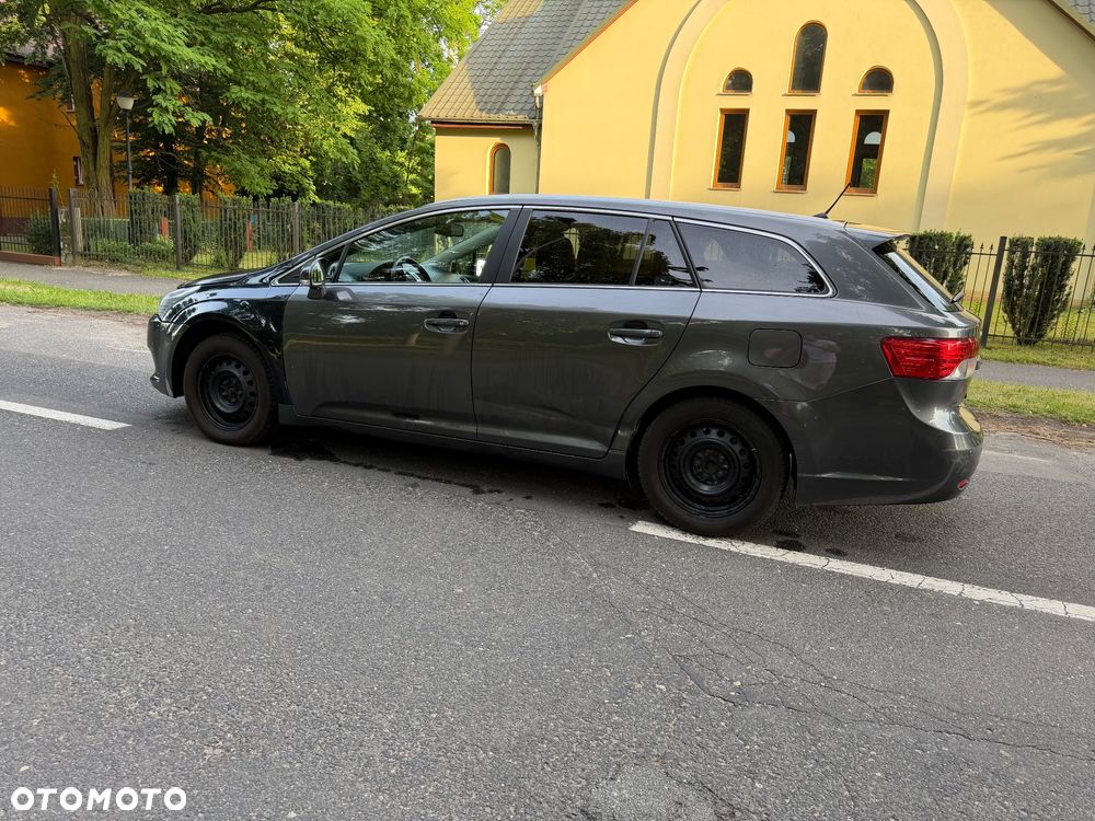 Toyota Avensis 1.8 Sol plus NAVI MS - 5