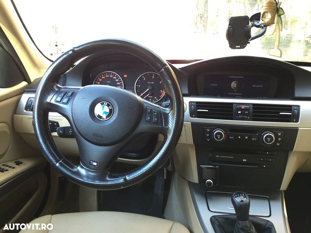 BMW Seria 3 318d - 11