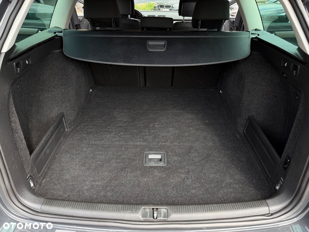 Volkswagen Passat Variant 2.0 TDI DSG BlueMotion Technology Comfortline - 31