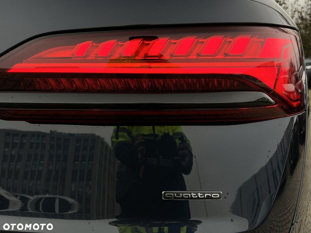 Audi Q7 - 10