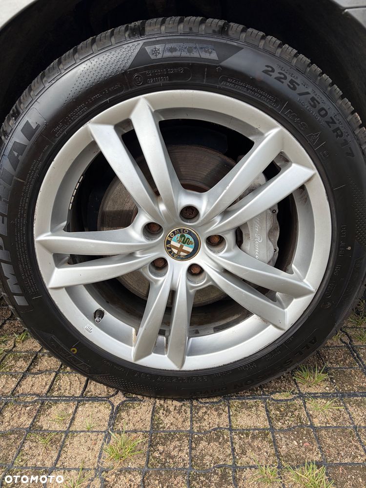 Alfa Romeo 159 1.9 JTDM 16V DPF Distinctive - 11