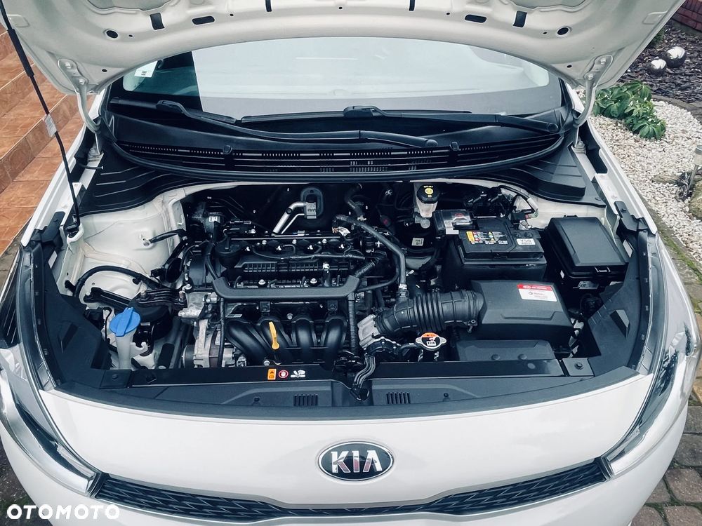 Kia Rio - 10