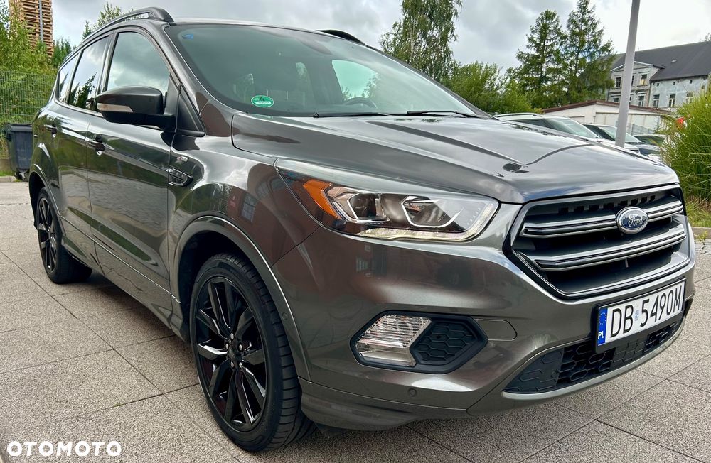 Ford Kuga 1.5 EcoBoost 2x4 ST-Line - 3