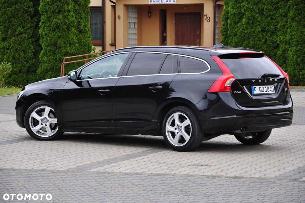 Volvo V60 D3 Geartronic Summum - 23