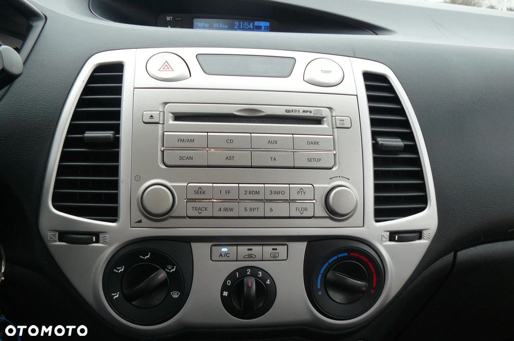 Hyundai i20 - 17