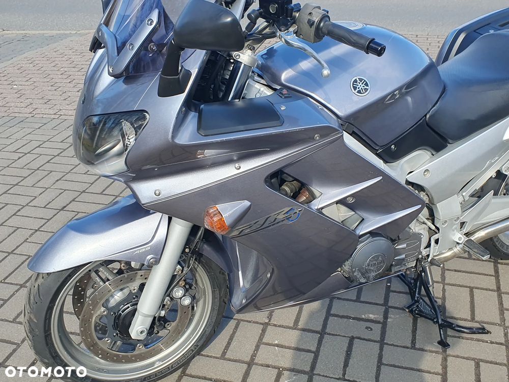 Yamaha FJR - 24