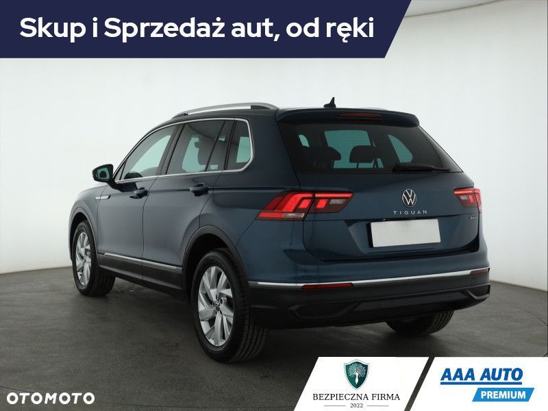 Volkswagen Tiguan - 3