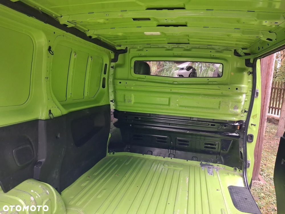 Renault Trafic - 25