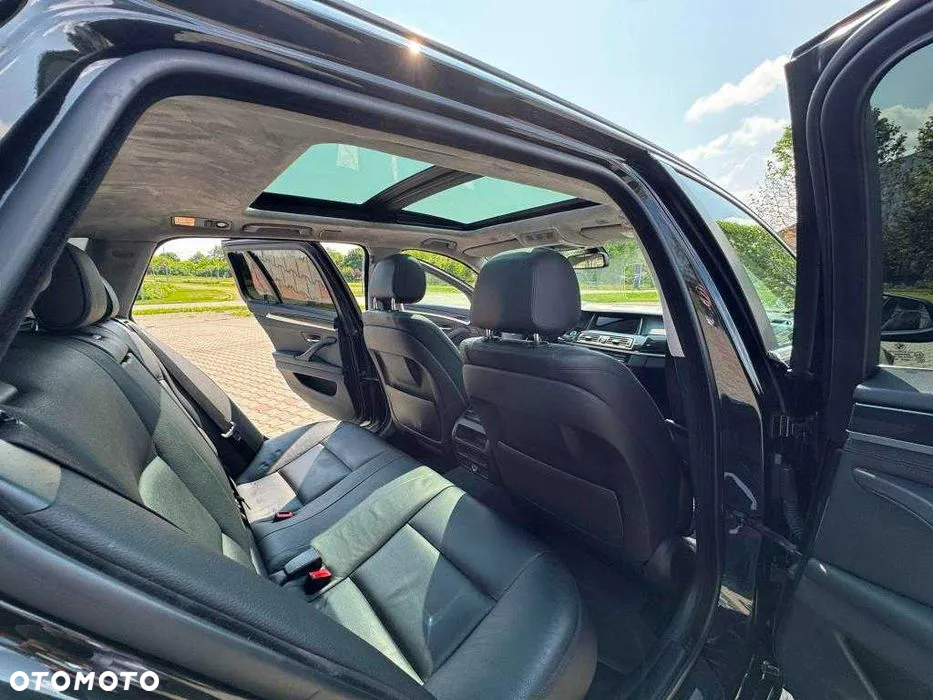 BMW Seria 5 520d - 5