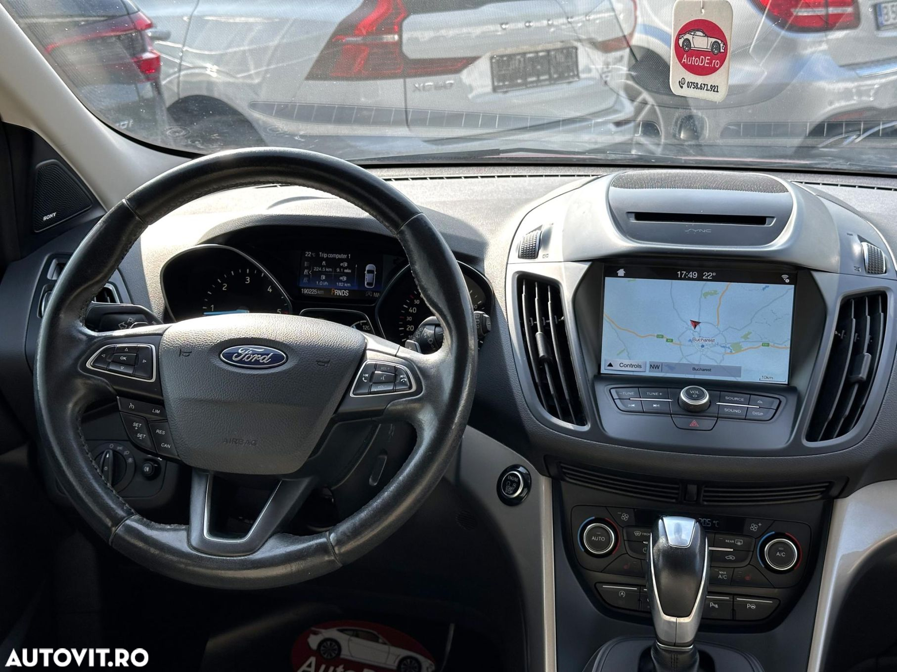 Ford Kuga - 9