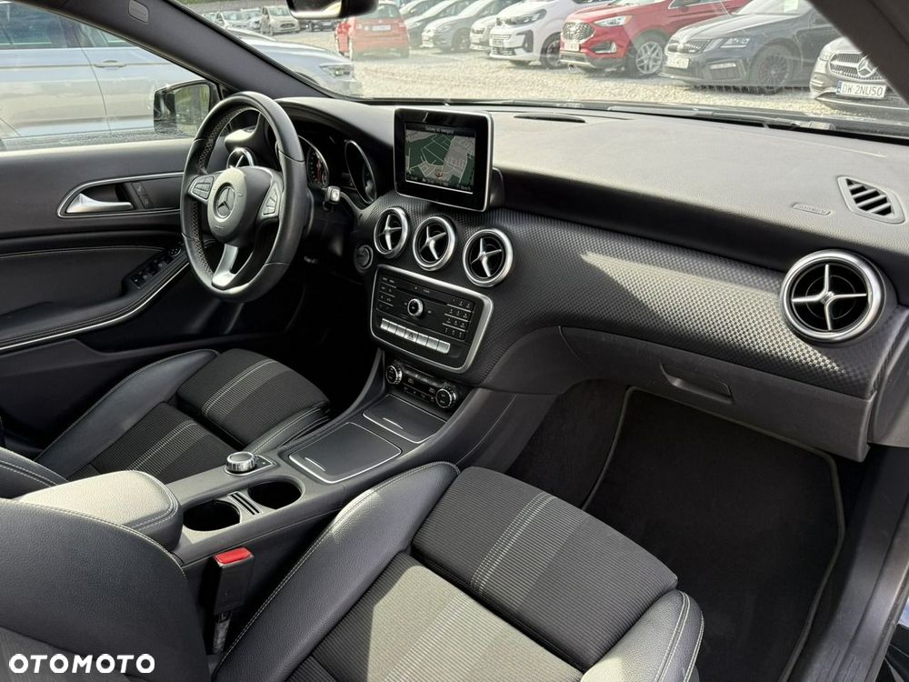 Mercedes-Benz Klasa A 180 d Style 7G-DCT - 22