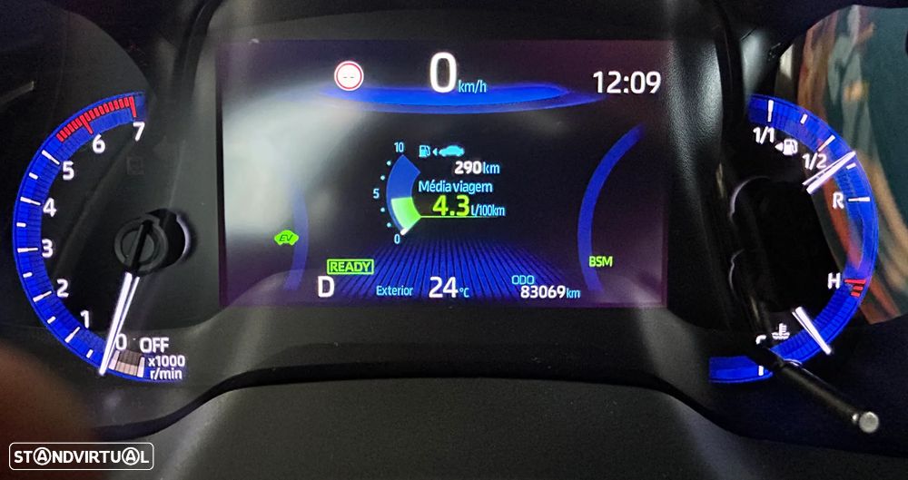 Toyota Corolla 1.8 Hybrid Exclusive - 30