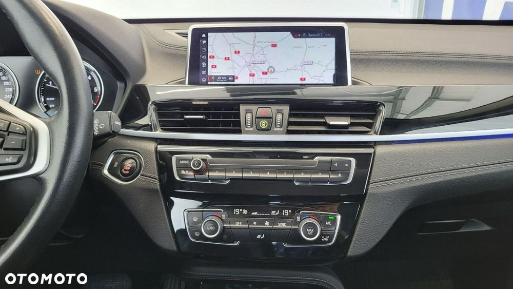 BMW X1 sDrive18d xLine - 17