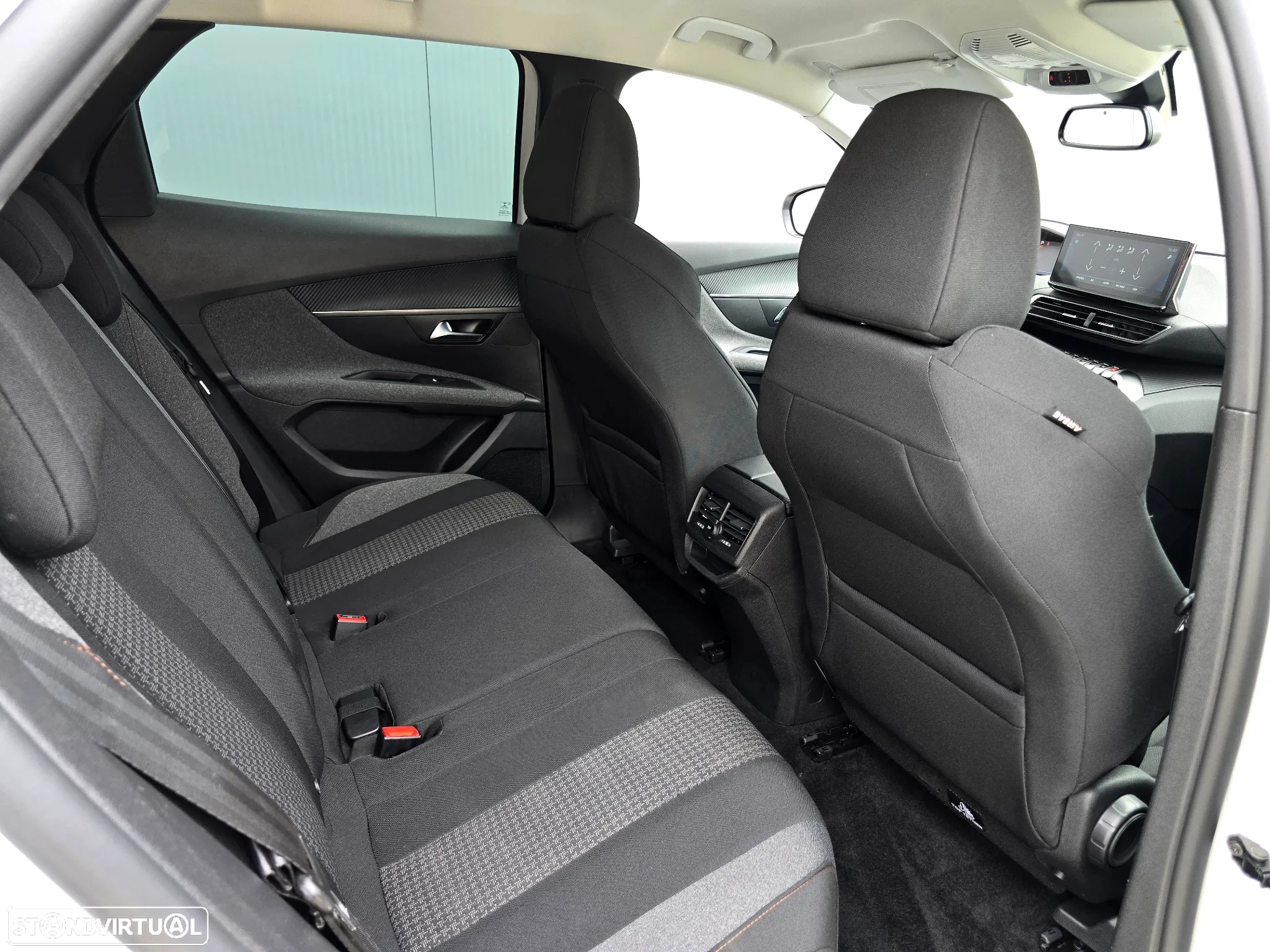 Peugeot 3008 PureTech 130 Stop & Start GPF EAT8 Allure Pack - 30