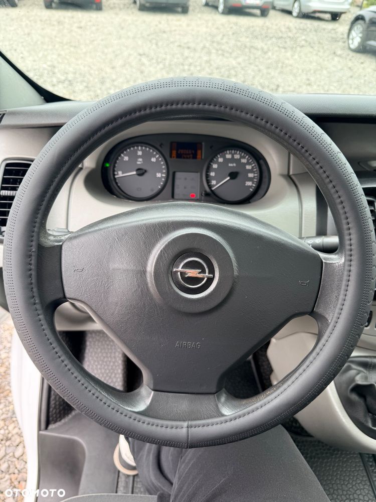 Opel Vivaro - 12