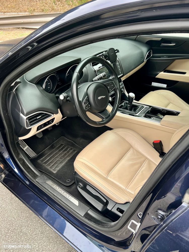 Jaguar XE E-Performance Portfolio - 7