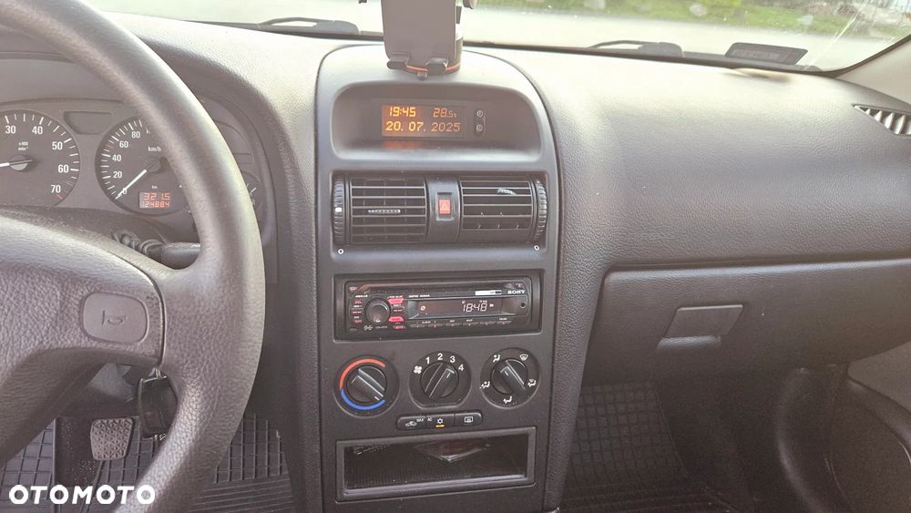 Opel Astra III 1.4 - 8
