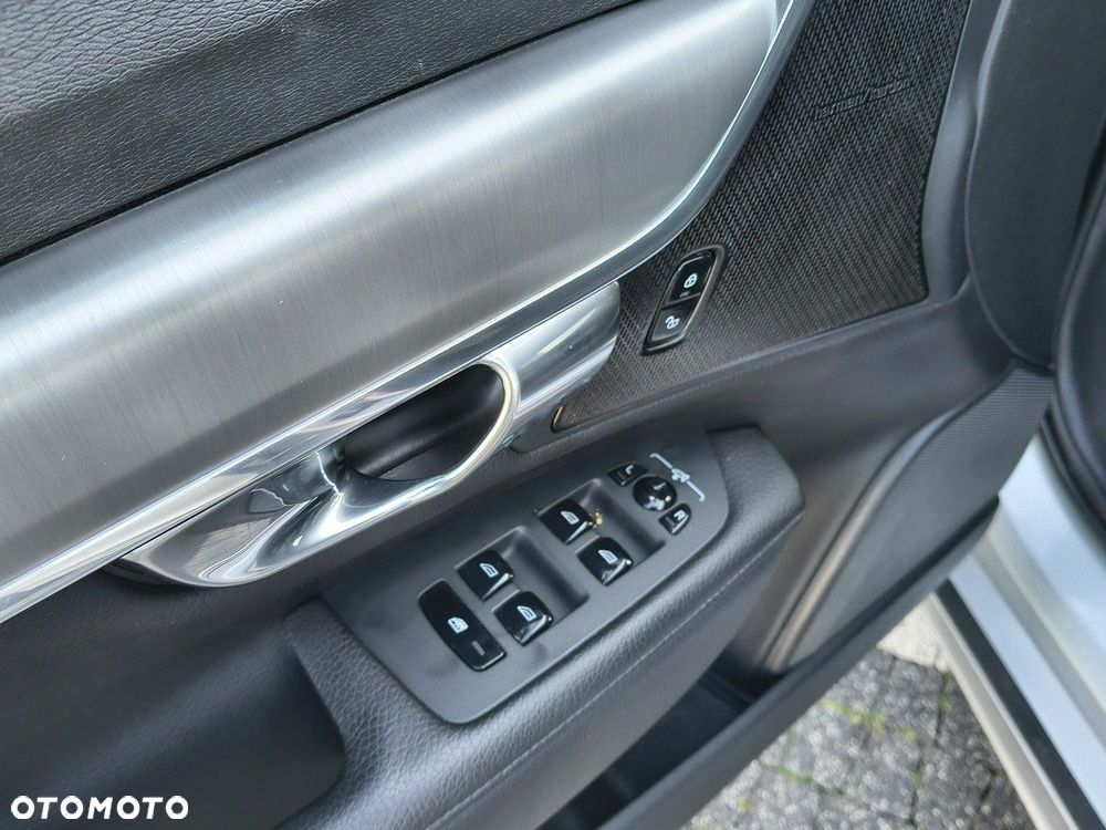 Volvo V90 D3 Momentum - 23