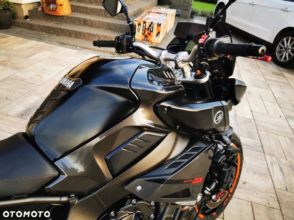 Yamaha MT - 22