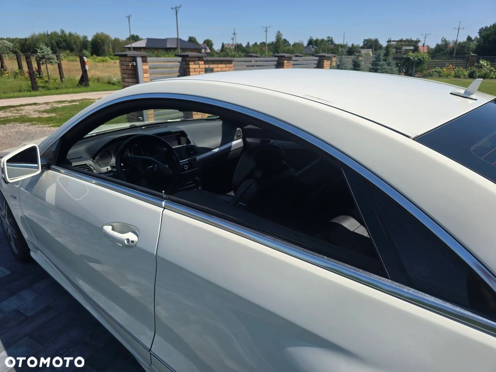 Mercedes-Benz Klasa E 250 CDI DPF BlueEFFICIENCY 7G-TRONIC Avantgarde - 9