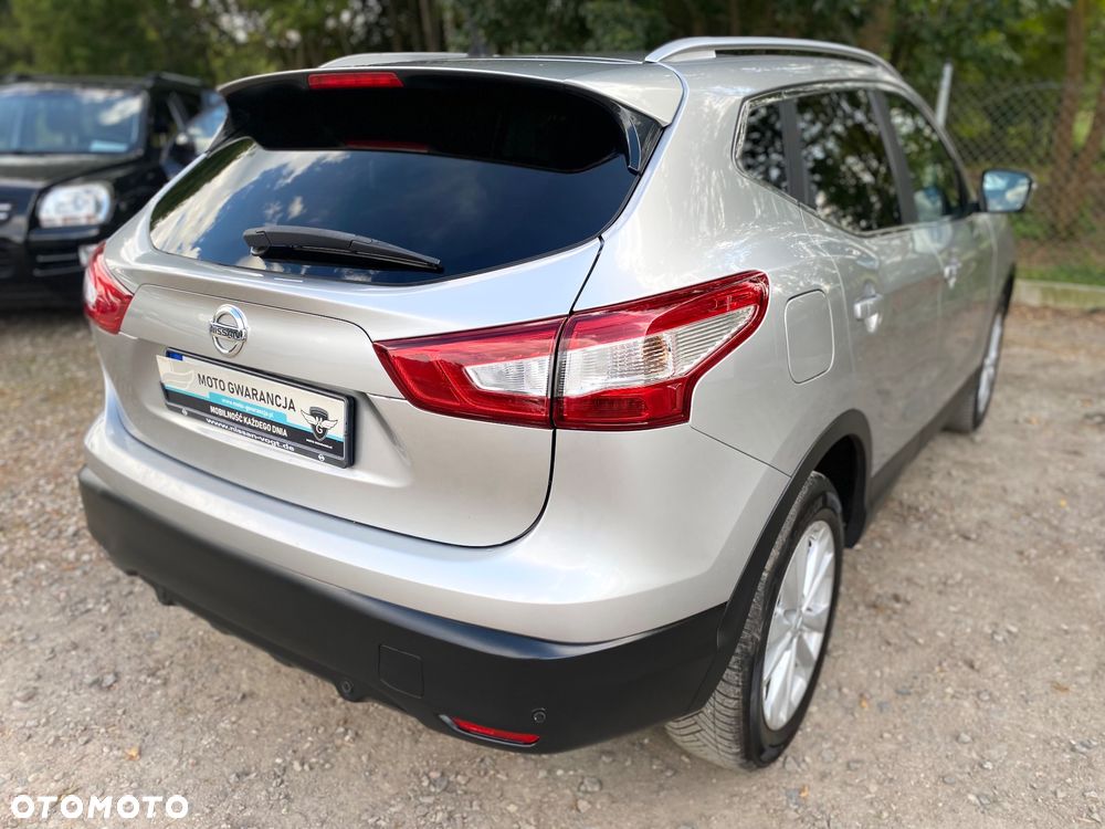 Nissan Qashqai 1.6 dCi Xtronic N-Connecta - 5