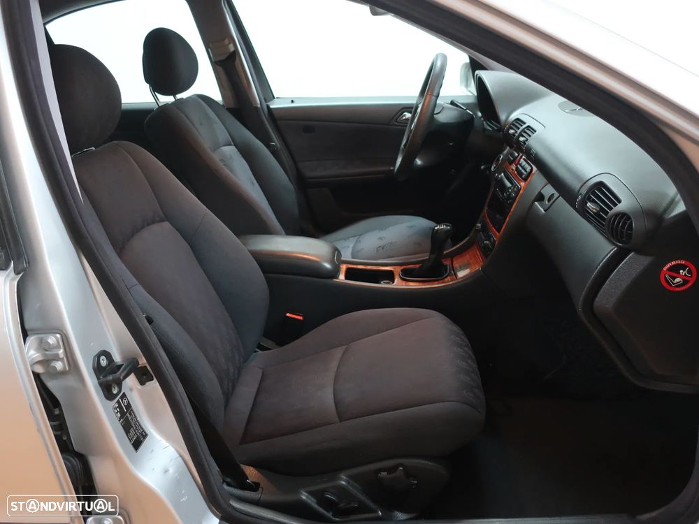 Mercedes-Benz C 220 CDi Classic - 19