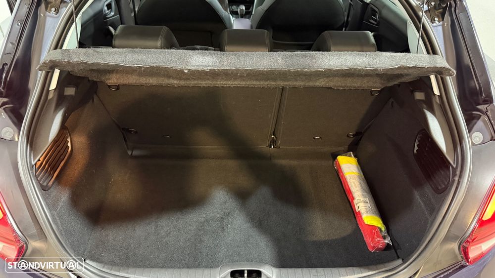 Peugeot 208 1.2 PureTech Allure - 30