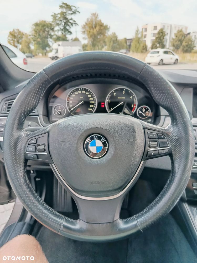 BMW Seria 5 530d xDrive - 17