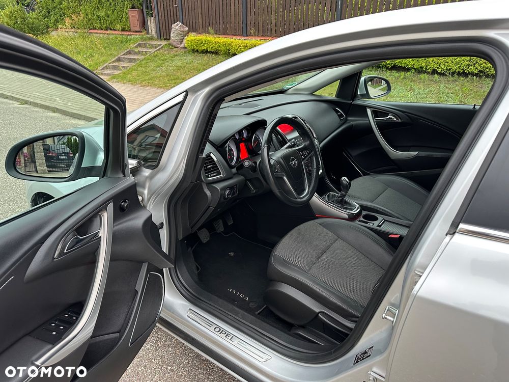 Opel Astra 1.4 Turbo Cosmo - 12