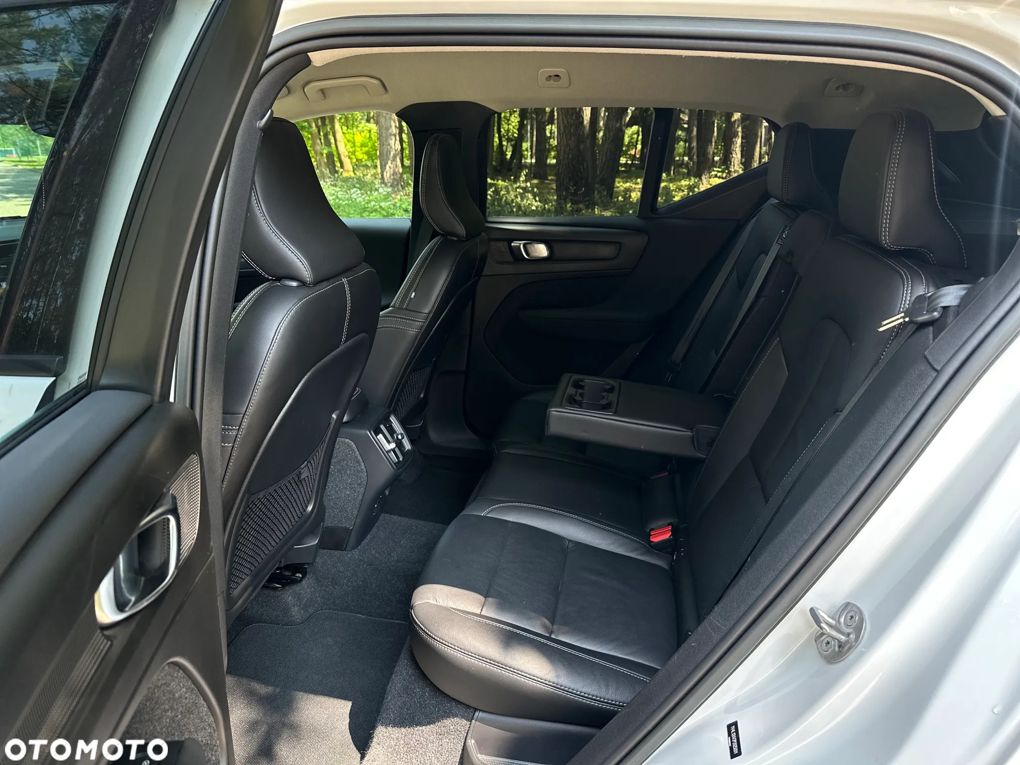 Volvo XC 40 B5 AWD Ultimate Dark - 16