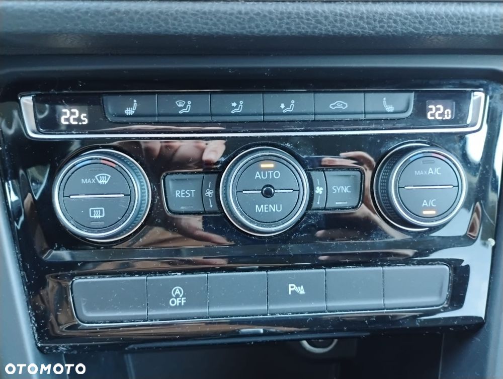 Volkswagen Touran 1.6 TDI SCR (BlueMotion Technology) DSG SOUND - 16