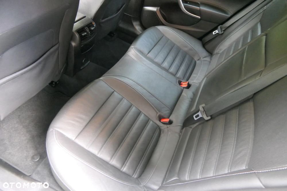 Opel Insignia 1.6 T Cosmo S&S - 20