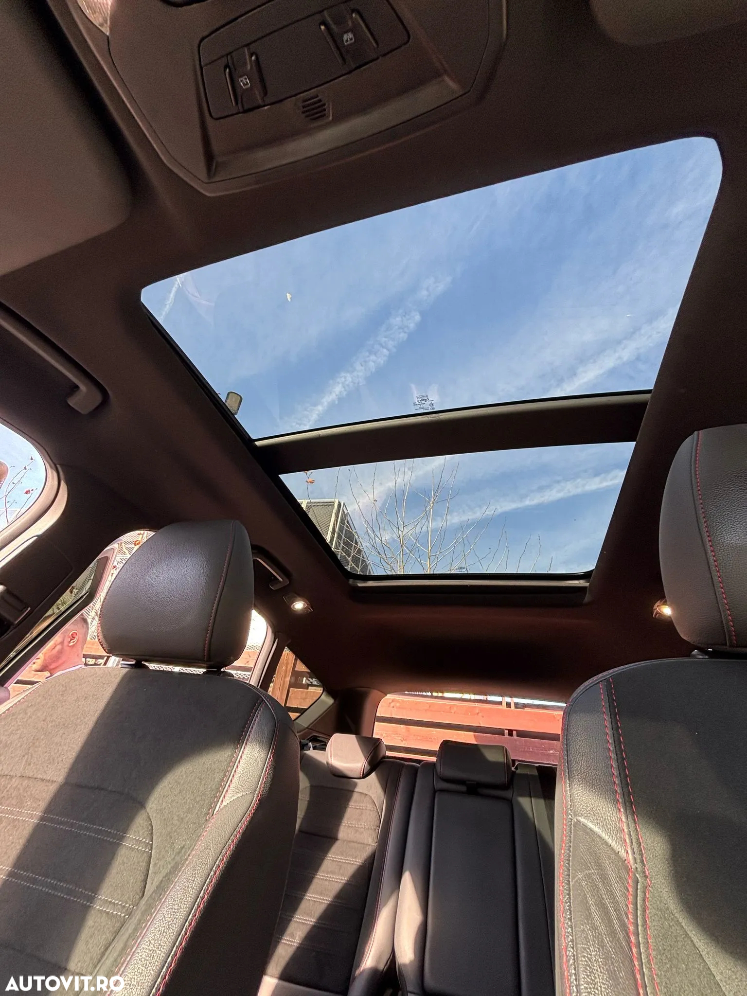 Ford Kuga 2.0 TDCi 4WD Powershift ST-Line - 11