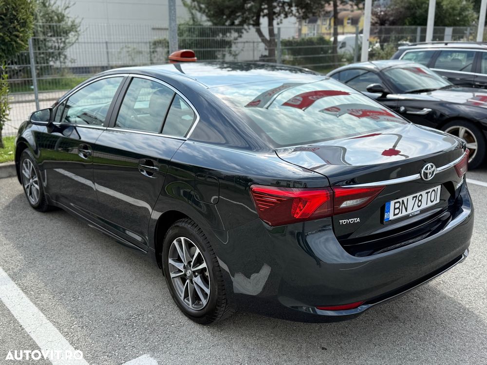 Toyota Avensis - 2