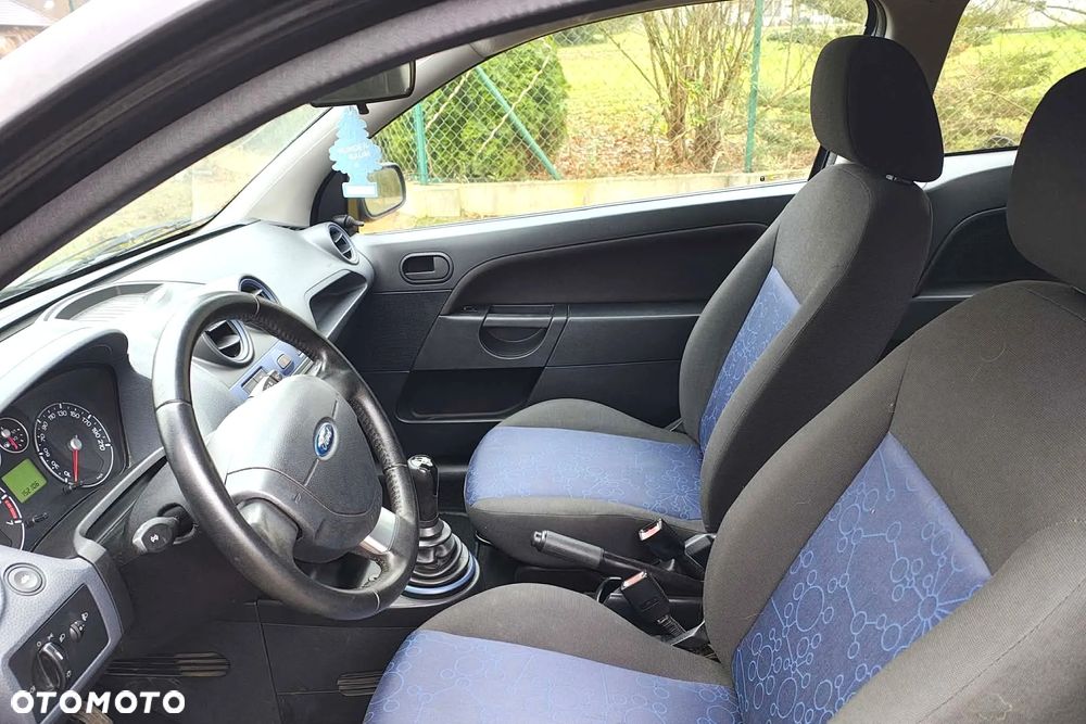 Ford Fiesta 1.3 Fun - 33