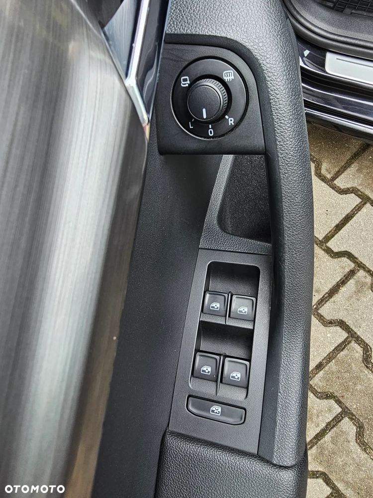 Skoda Octavia 2.0 TDI DSG Premium Edition - 21